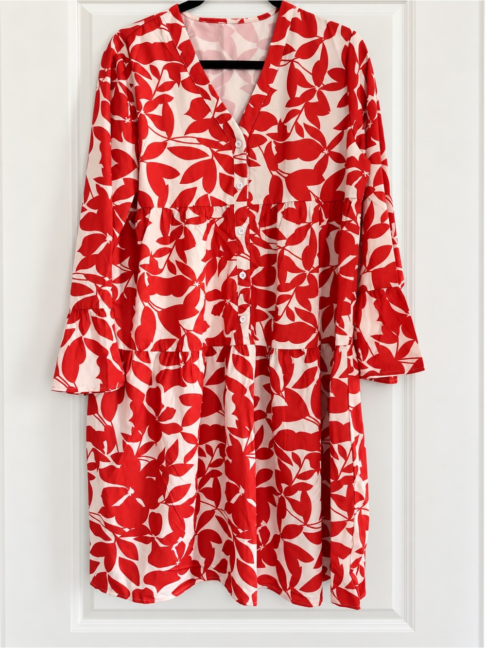 SHEIN Red and White Floral V-Neck Tiered Long Sleeve Dress